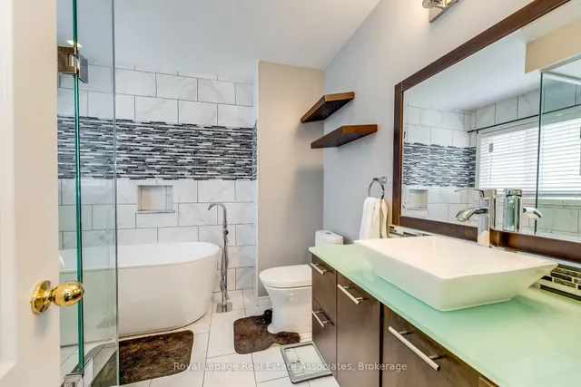 Additional image 21 of 4 Flatfield Way