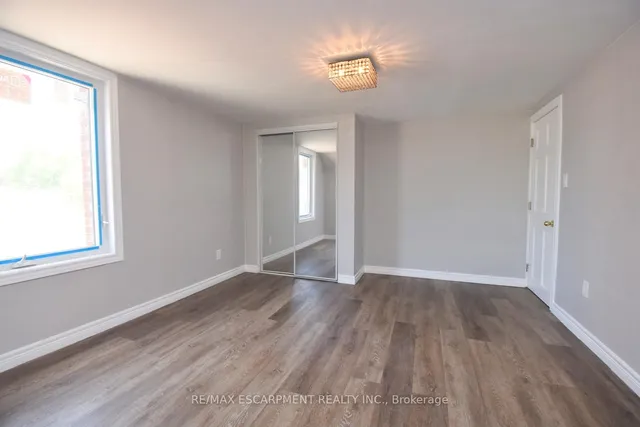 Additional image 22 of 687 Upper James St