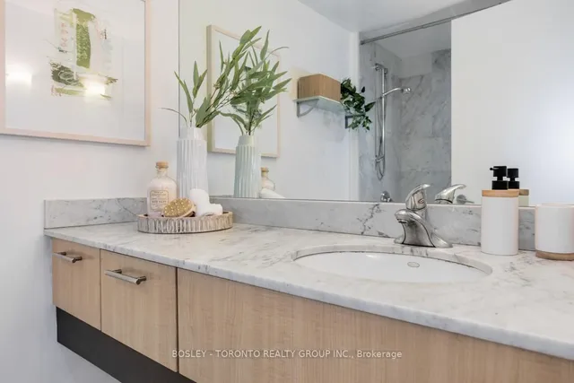 Additional image 32 of 350 Wellington St Unit 219