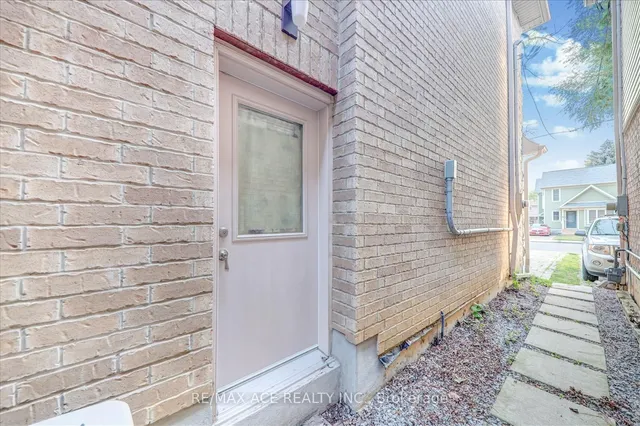 Additional image 36 of 71 Lillington Ave