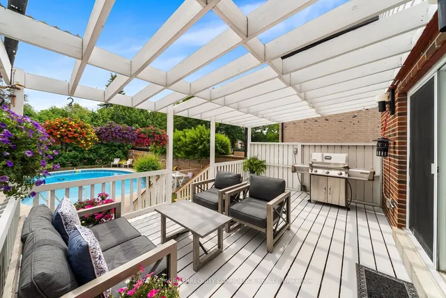 Additional image 38 of 237 Churchill Ave