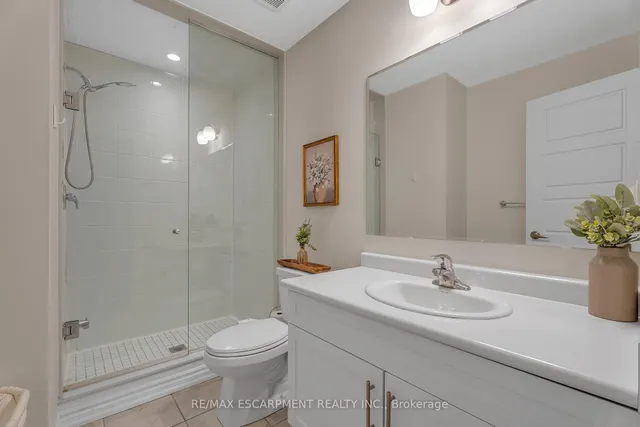 Additional image 29 of 191 Lemieux Crt