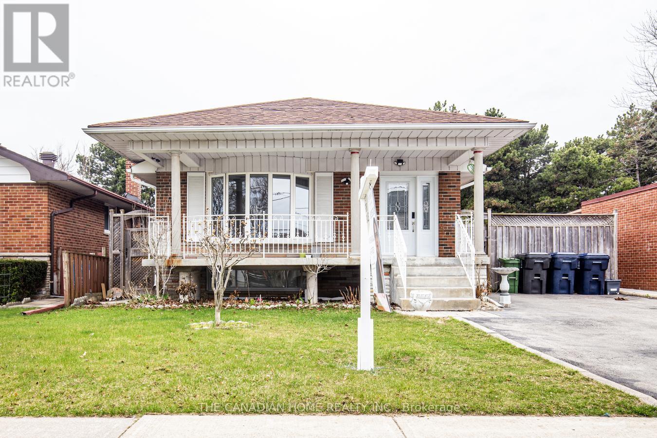 70 MORAINE HILL DRIVE|Toronto (Tam O'Shanter-Sullivan), Ontario M1T2A2