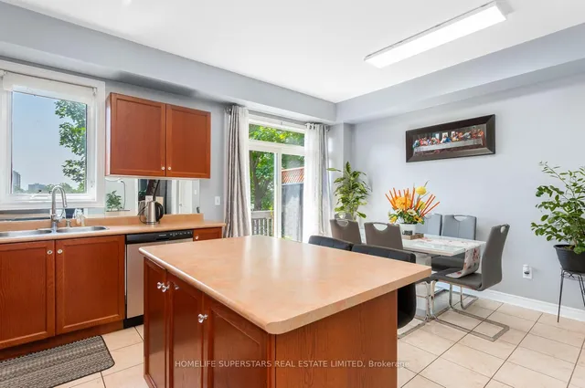 Additional image 22 of 22 Lambrinos Lane