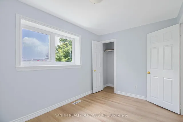 Additional image 16 of 212 Town House Cres Unit 212