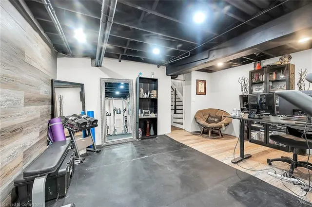 Additional image 22 of 26 Moss Blvd Unit 24