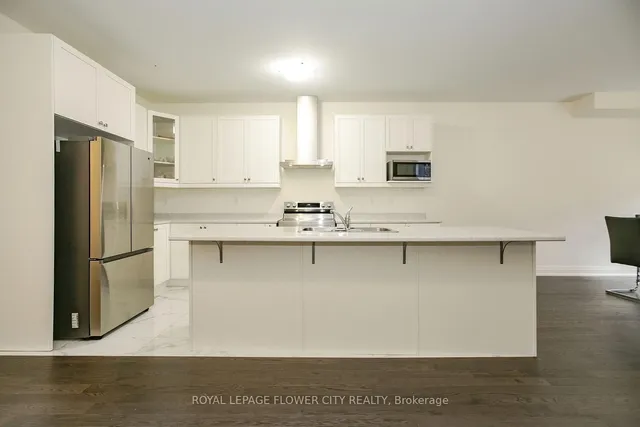 Additional image 21 of 114 Adventura Rd