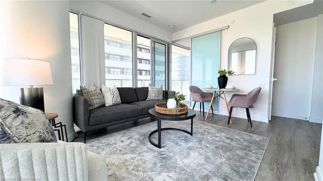 Additional image 15 of 42 Charles St Unit 2409