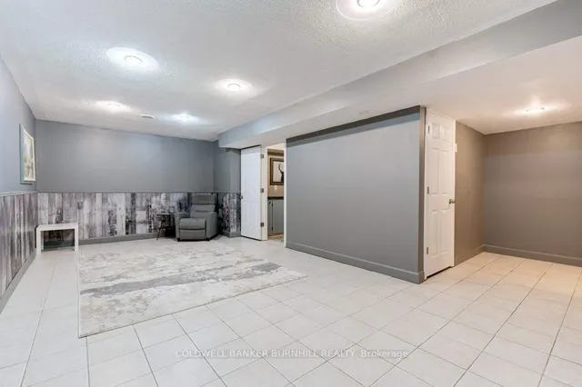 Additional image 39 of 27 Pinewoods Dr