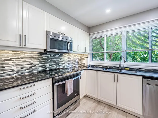 Additional image 10 of 306 Torresdale Ave