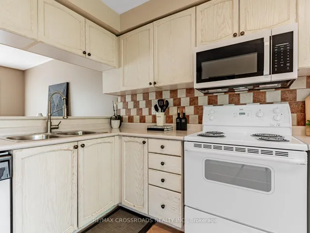 Additional image 13 of 7101 Branigan Gate Unit 29