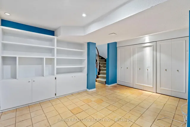 Additional image 12 of 1364 Avenue Rd