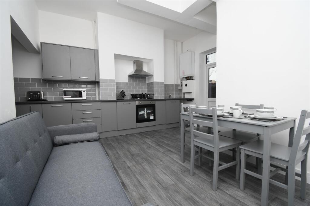 Additional image 7 of Berry Street, Burnley