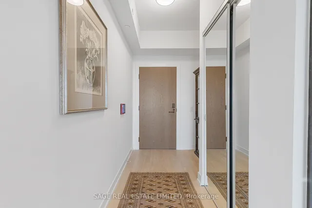 Additional image 3 of 30 Inn On The Park Unit 808