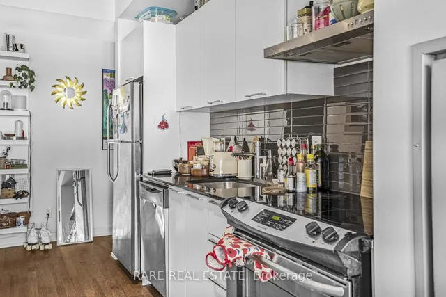 Additional image 17 of 650 King St Unit 701