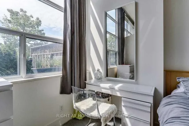 Additional image 12 of 1001 Roselawn Ave Unit 109