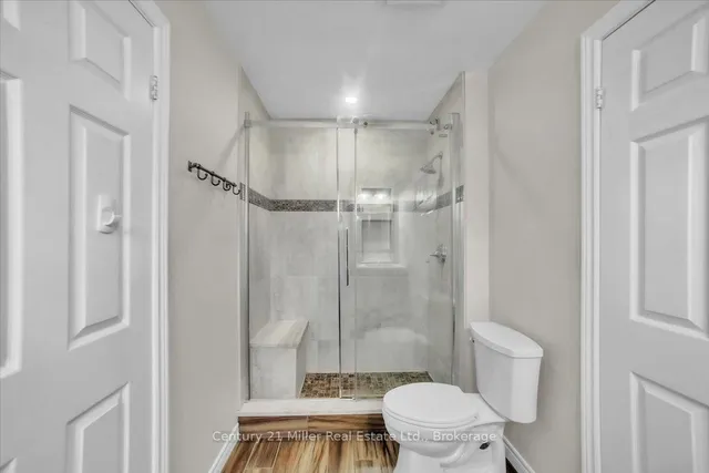 Additional image 40 of 4298 Clubview Dr