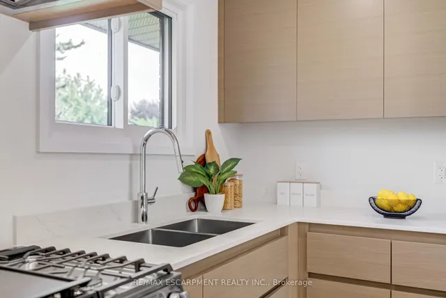 Additional image 20 of 13 Skyland Dr