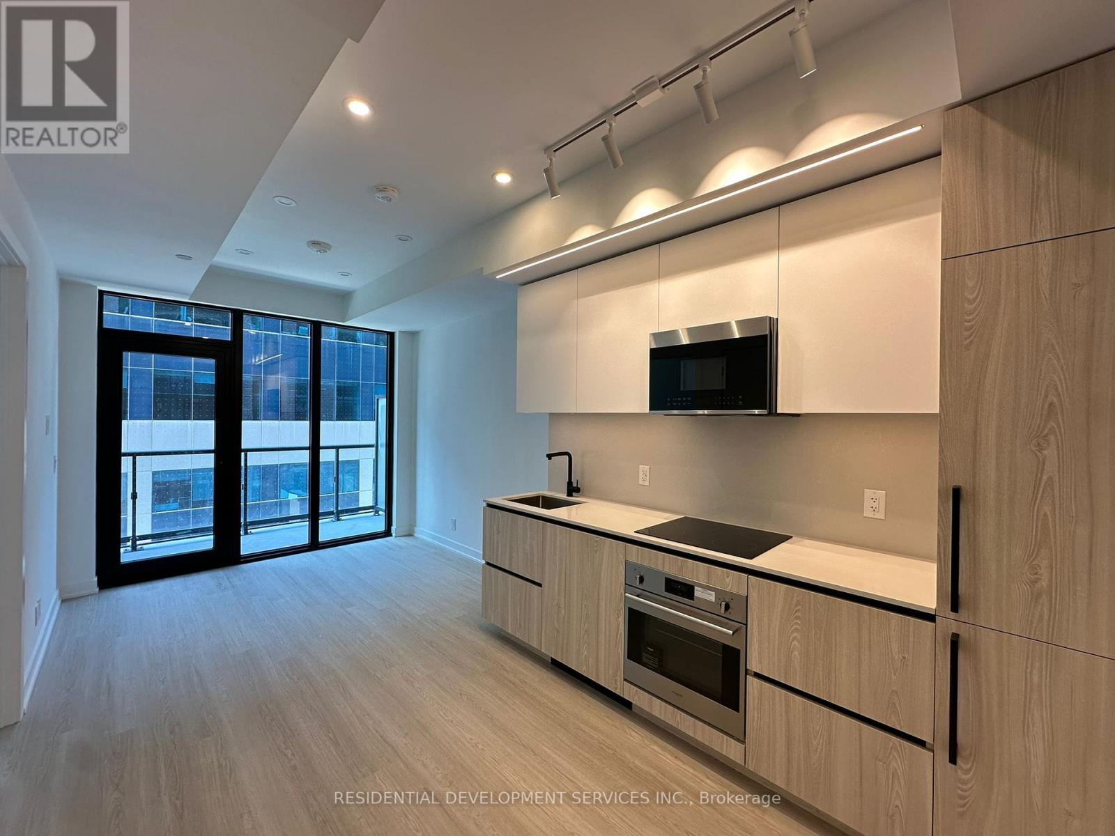 511 - 699 SHEPPARD AVENUE E|Toronto (Bayview Village), Ontario M2K2P9