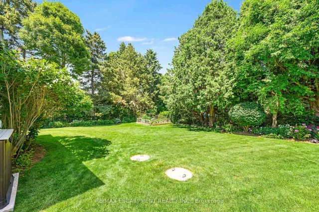 Additional image 42 of 6487 Panton St