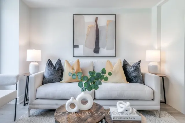 Additional image 5 of 173 William Duncan Rd Unit 2