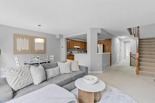 Additional image 14 of 130 Robert St Unit 32