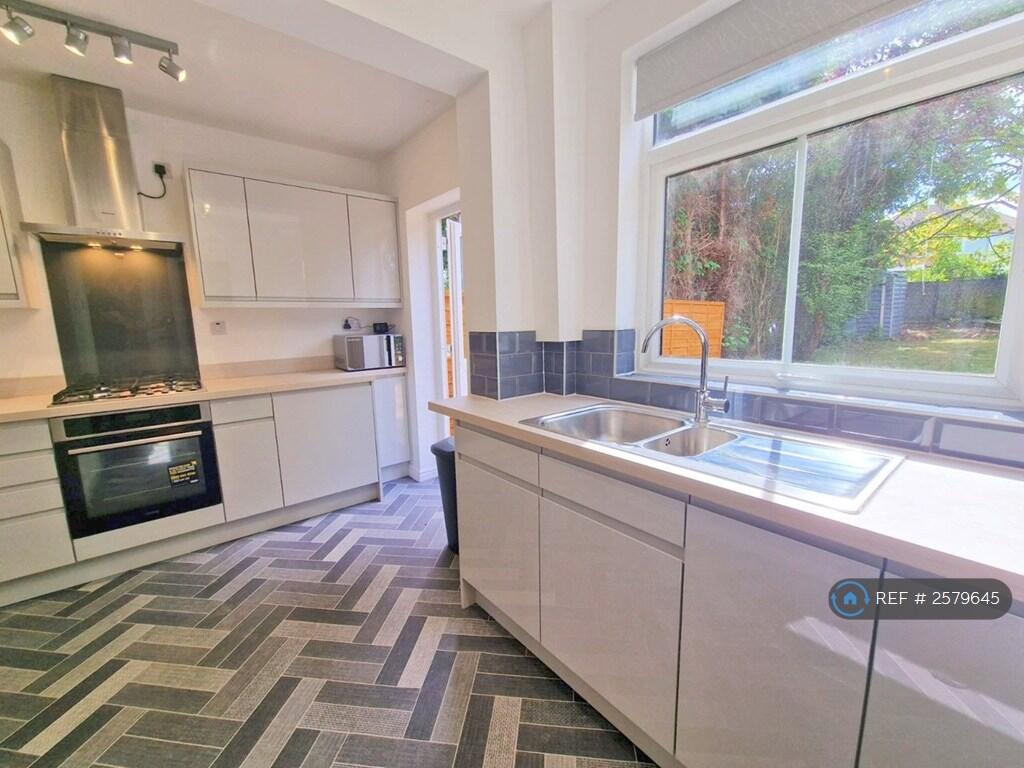 Additional image 8 of Valley Road, Solihull, B92