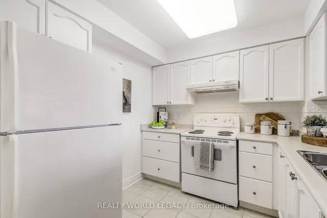 Additional image 8 of 100 Burloak Dr Unit 1416