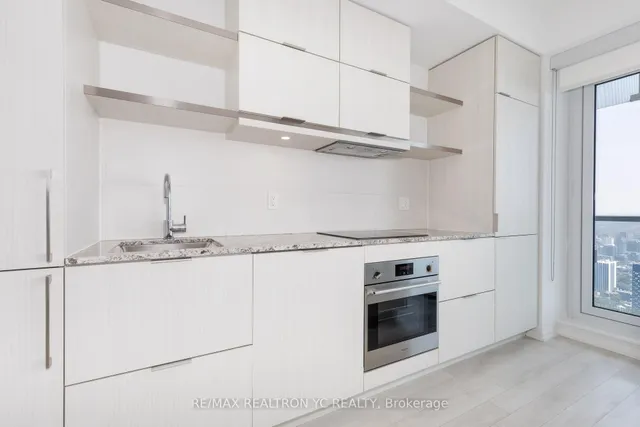 Additional image 14 of 197 Yonge St Unit 5104