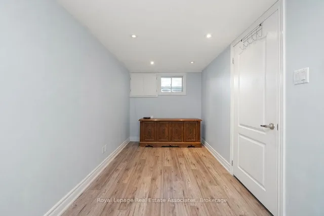 Additional image 27 of 107 Court St