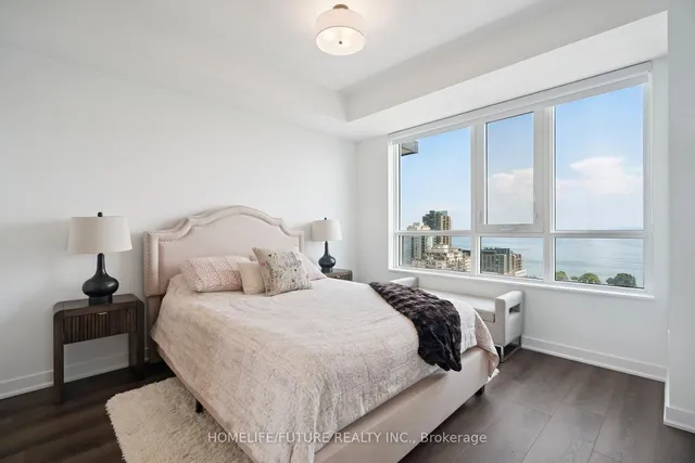 Additional image 17 of 2007 James St Unit 1706