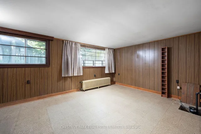 Additional image 30 of 25 Maxwell Ave