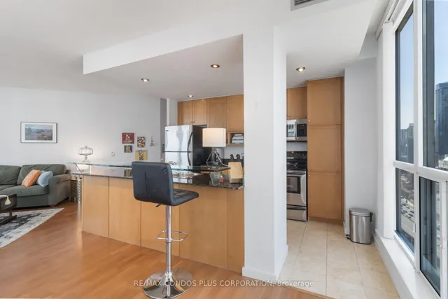 Additional image 21 of 218 Queens Quay Unit 2302