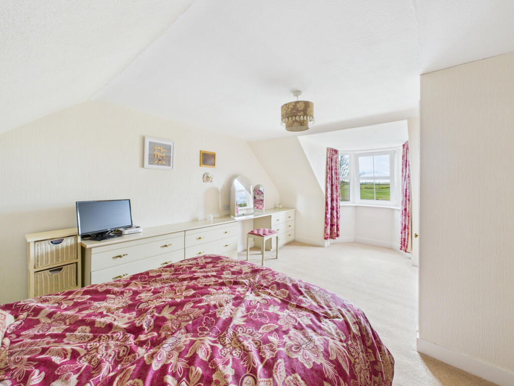 Additional image 28 of Cottage, Maud, AB42