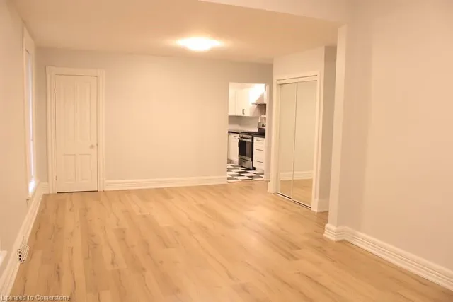 Additional image 5 of 102 Grant Ave