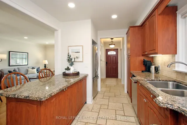 Additional image 8 of 74 Ferncroft Dr