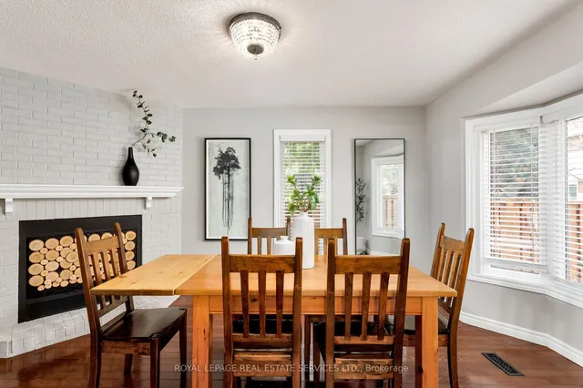 Additional image 15 of 2006 Glenada Cres Unit 7