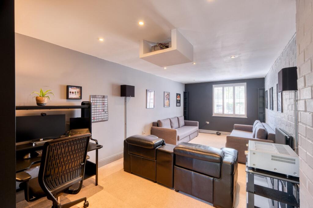 Additional image 6 of Birmingham Road, Marlbrook, B61