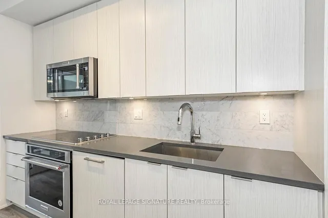 Additional image 11 of 38 Iannuzzi St Unit 611