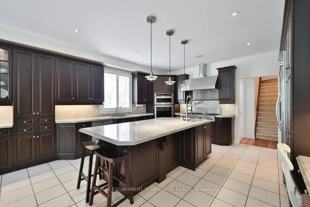 Additional image 19 of 4302 Clubview Dr