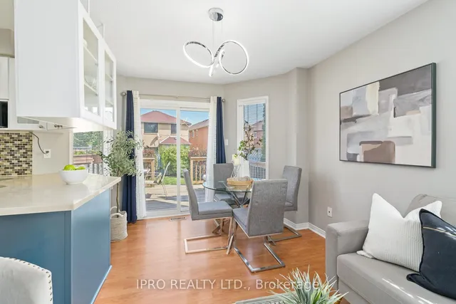 Additional image 14 of 142 Richwood Cres