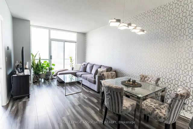 Additional image 13 of 16 Yonge St Unit 2407