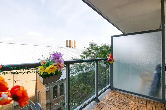 Additional image 32 of 35 Saranac Blvd Unit 411