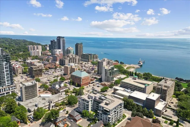 Additional image 33 of 524 Locust St