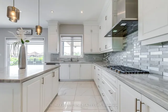 Additional image 18 of 19 Raindrop Terr