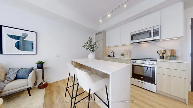 Additional image 3 of 500 Dupont St