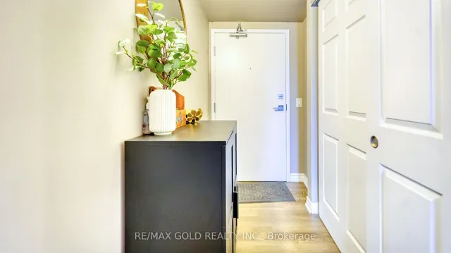 Additional image 8 of 716 Main St