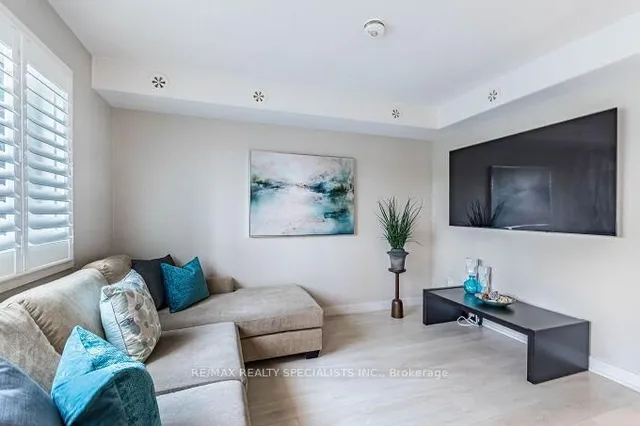 Additional image 16 of 1137 Cooke Blvd Unit 202