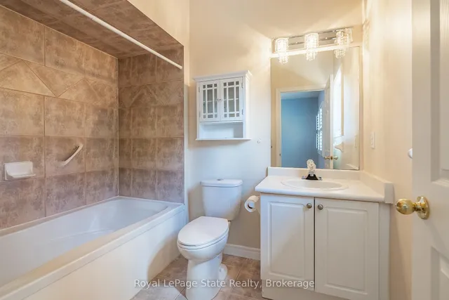 Additional image 19 of 34 Southbrook Dr Unit 3