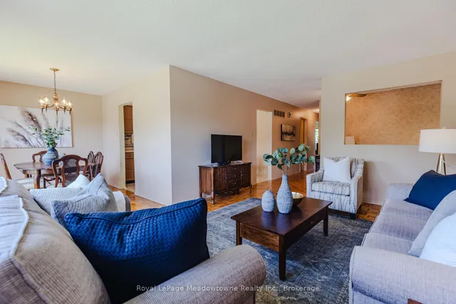 Additional image 12 of 840 Cedarbrae Ave